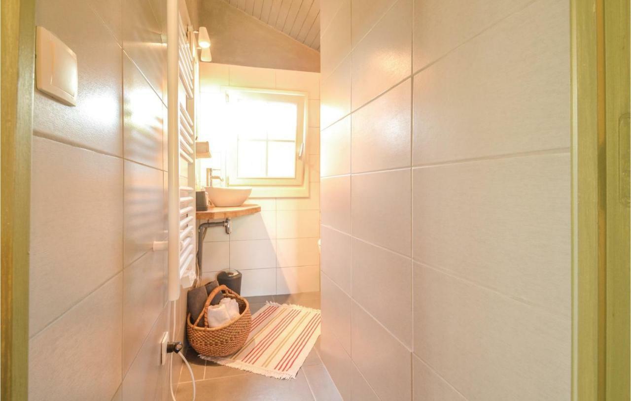 Lovely Home In Charritte De Bas With Wifi Exterior foto